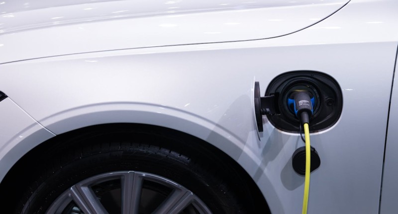 Technology Behind Hybrid Electric Cars